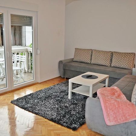 Apartman Dina Daire Tuzla Dış mekan fotoğraf