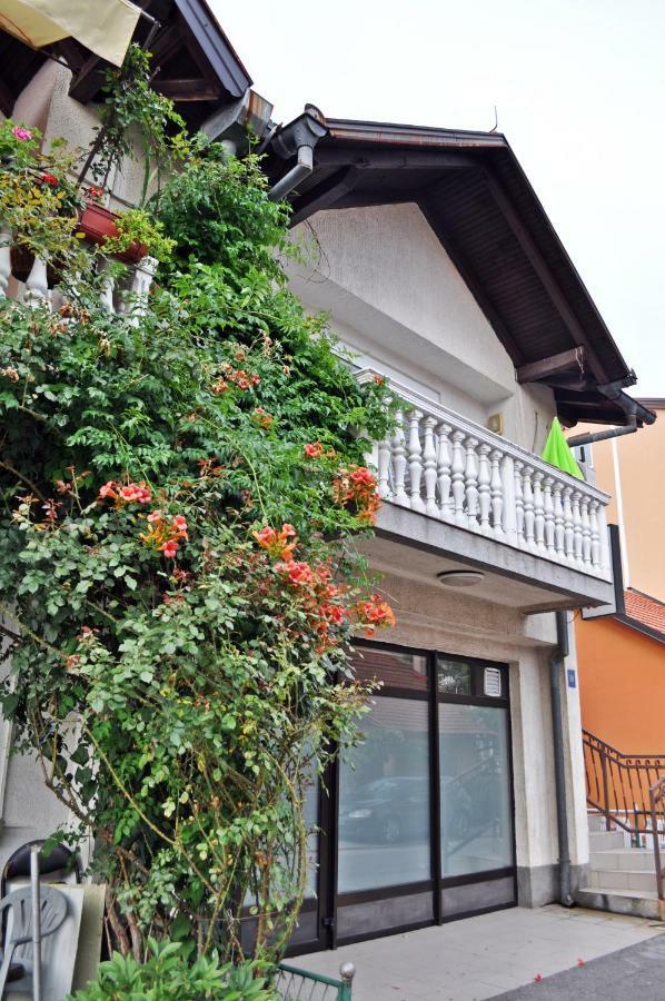 Apartman Dina Daire Tuzla Dış mekan fotoğraf