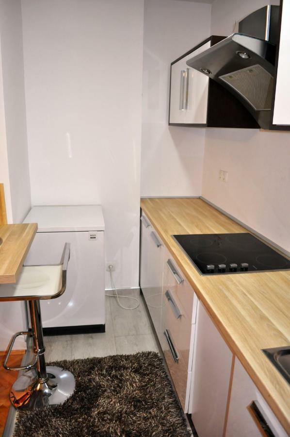 Apartman Dina Daire Tuzla Dış mekan fotoğraf