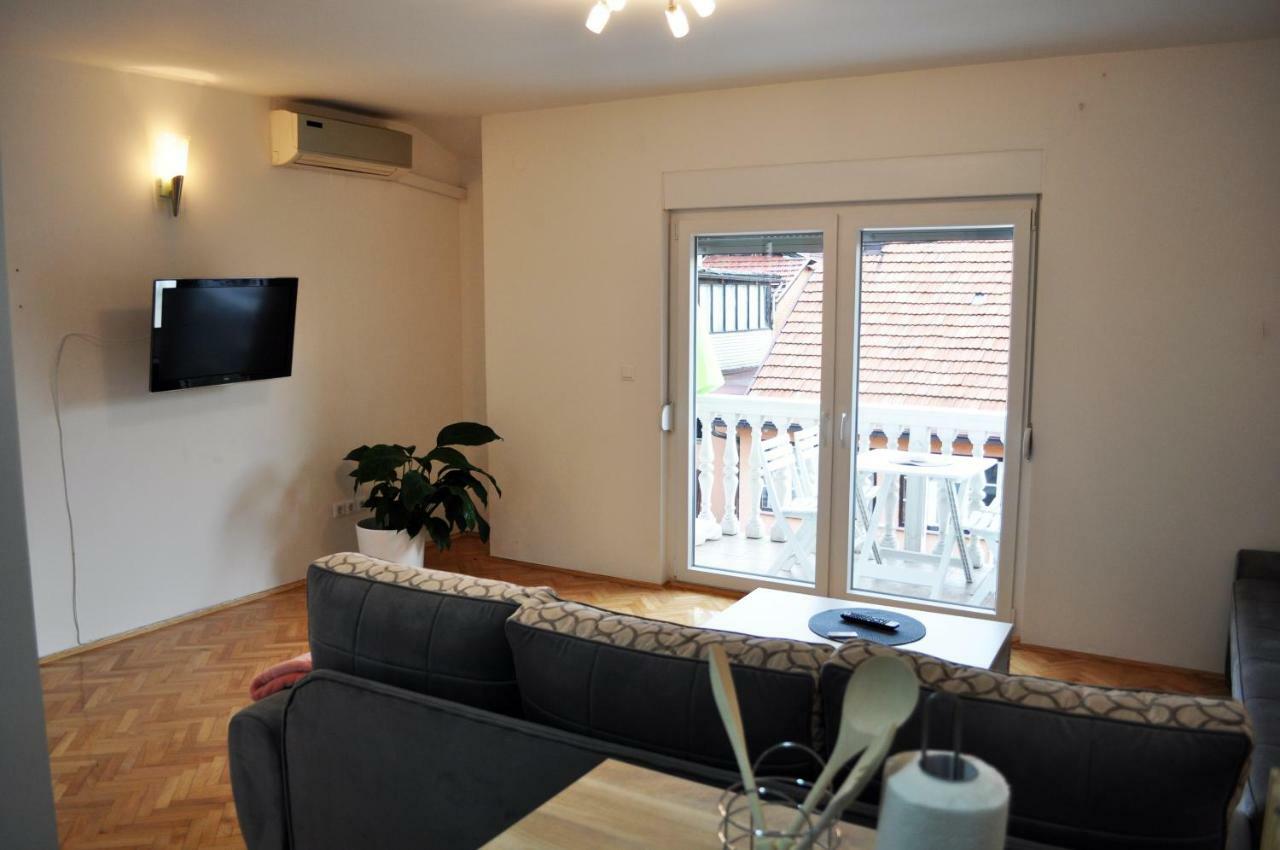 Apartman Dina Daire Tuzla Dış mekan fotoğraf