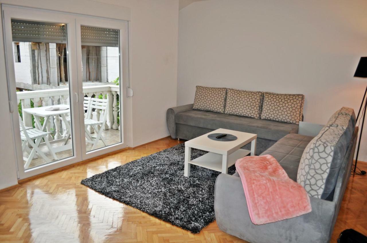 Apartman Dina Daire Tuzla Dış mekan fotoğraf