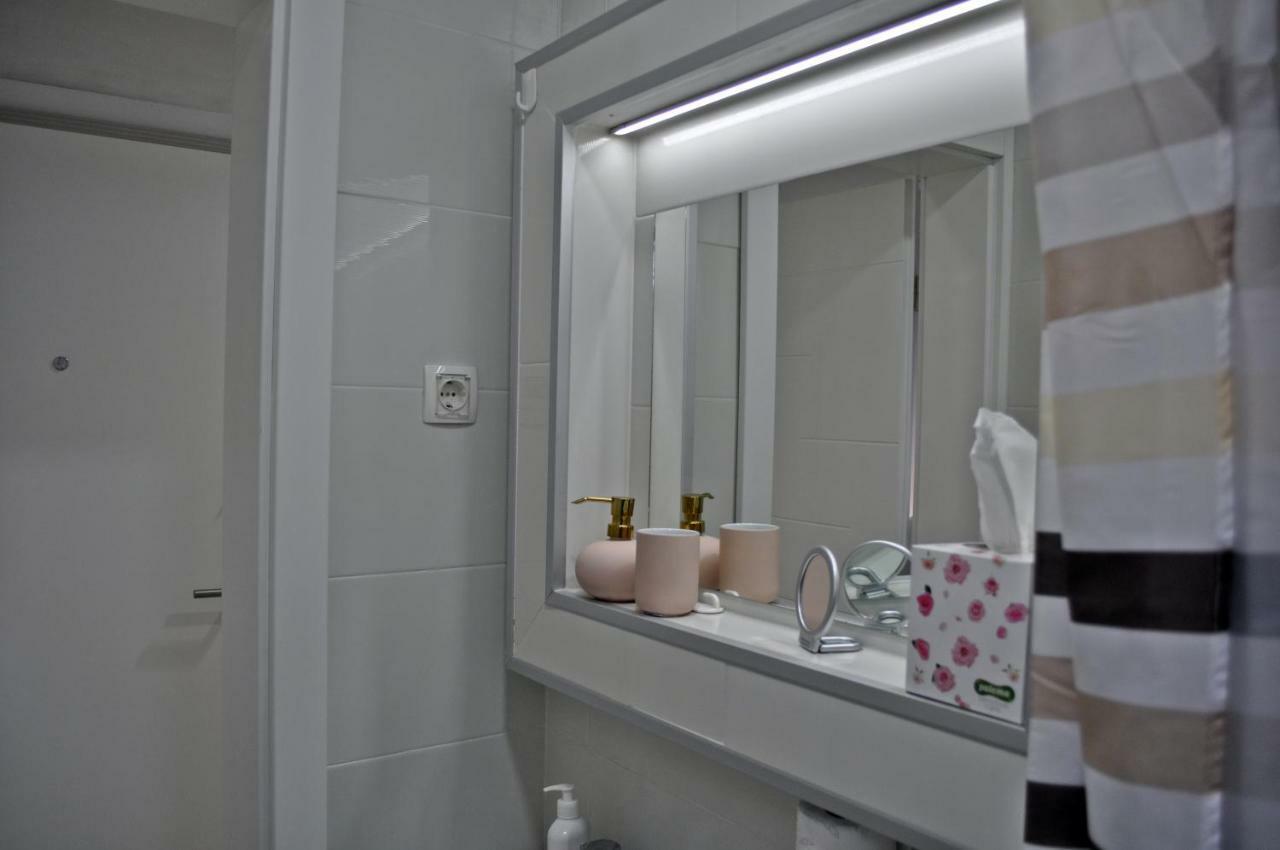 Apartman Dina Daire Tuzla Dış mekan fotoğraf