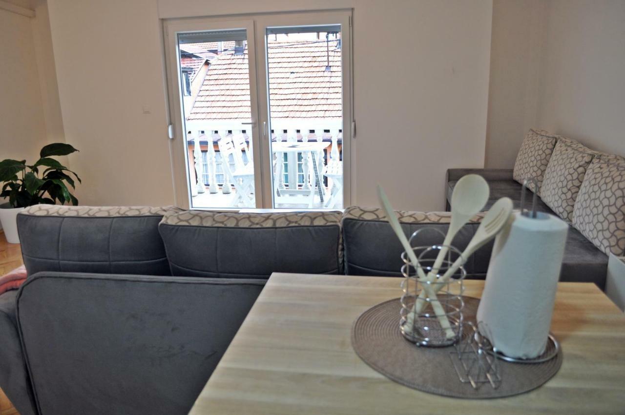 Apartman Dina Daire Tuzla Dış mekan fotoğraf