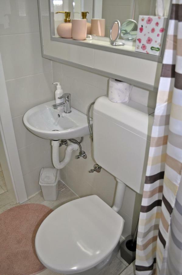 Apartman Dina Daire Tuzla Dış mekan fotoğraf